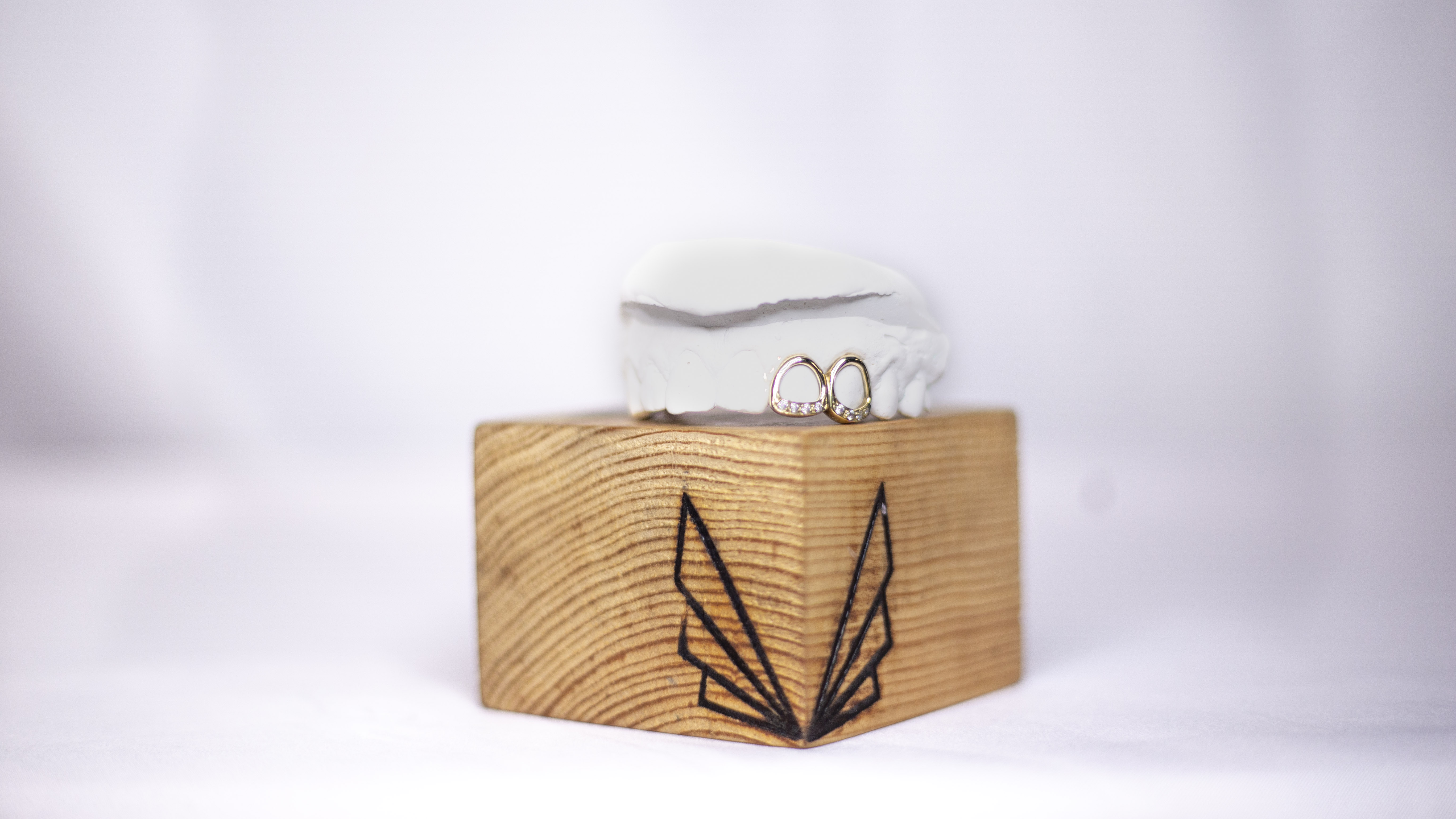 Custom grillz box